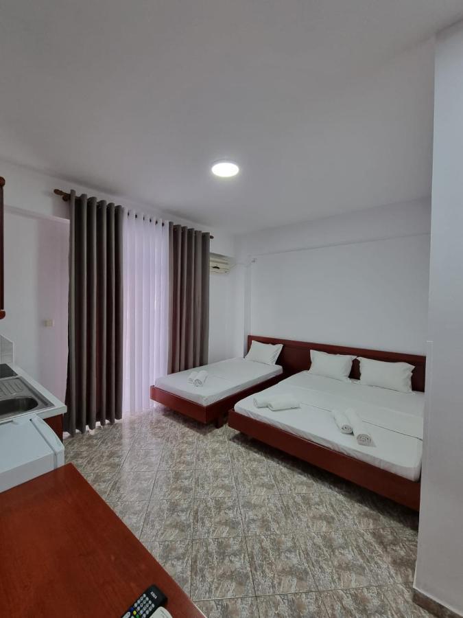Ideal Apartments & Rooms Saranda Kültér fotó