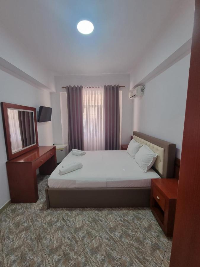Ideal Apartments & Rooms Saranda Kültér fotó