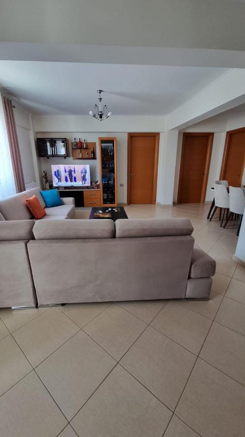 Ideal Apartments & Rooms Saranda Kültér fotó